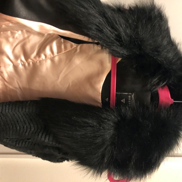 Guess jacket - Picture 2 of 3